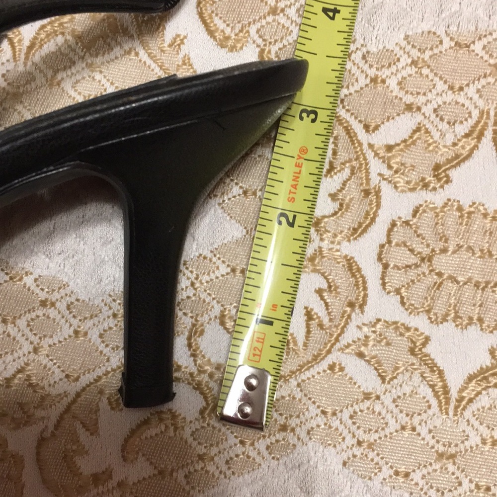 Apostrophe Sandals Size 6 1/2 M Black - Picture 8 of 11
